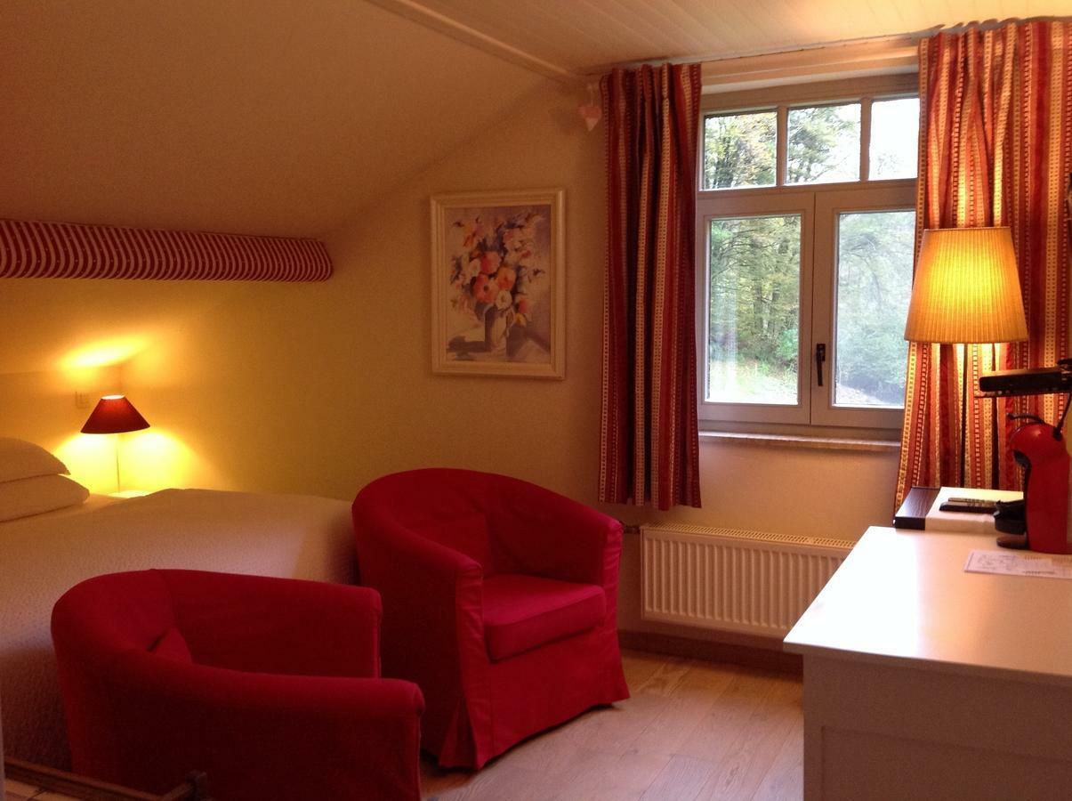 Le Vieux Moulin Bohan Room photo